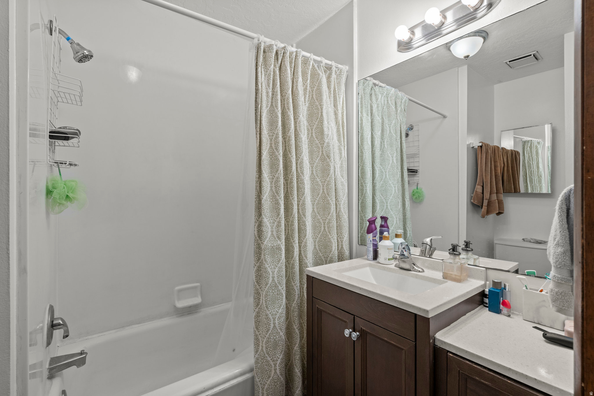 HIGHLAND PARK - Residential Income