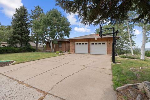 Tiny photo for 570 S 1800 E, Fruit Heights, UT 84037 (MLS # 2134311)
