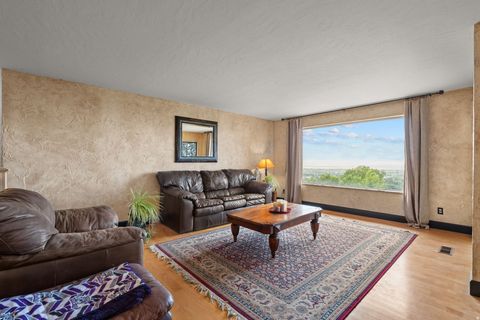Tiny photo for 570 S 1800 E, Fruit Heights, UT 84037 (MLS # 2134311)