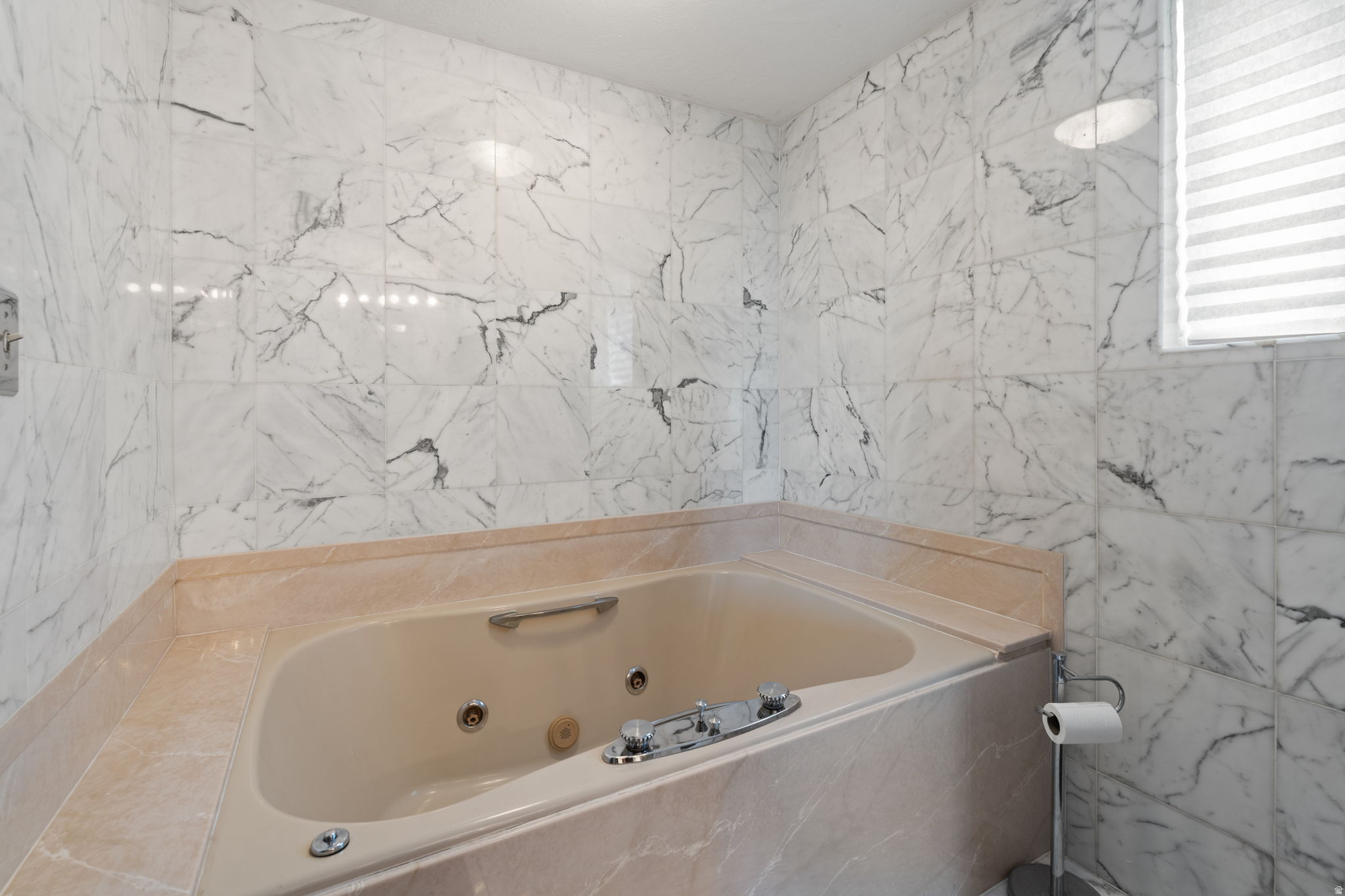 EASTOAKS - Residential