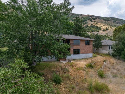 Tiny photo for 570 S 1800 E, Fruit Heights, UT 84037 (MLS # 2134311)