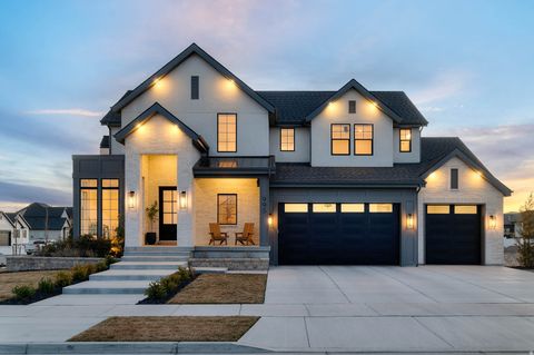 Photo of 995 N TITAN DR, Lehi, UT 84043 (MLS # 2144173)