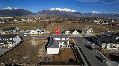 Tiny photo for 995 N TITAN DR, Lehi, UT 84043 (MLS # 2144173)