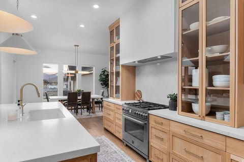 Tiny photo for 995 N TITAN DR, Lehi, UT 84043 (MLS # 2144173)