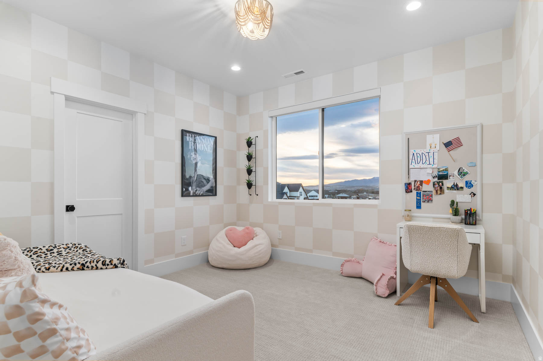 PIONEER HEIGHTS - Residential