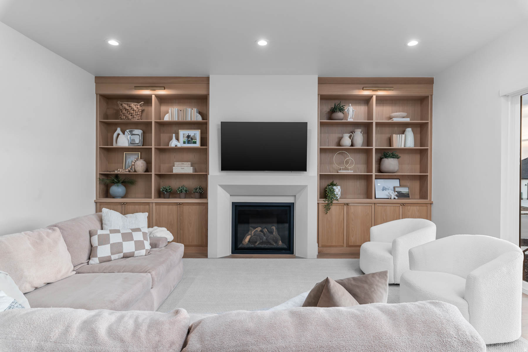 PIONEER HEIGHTS - Residential