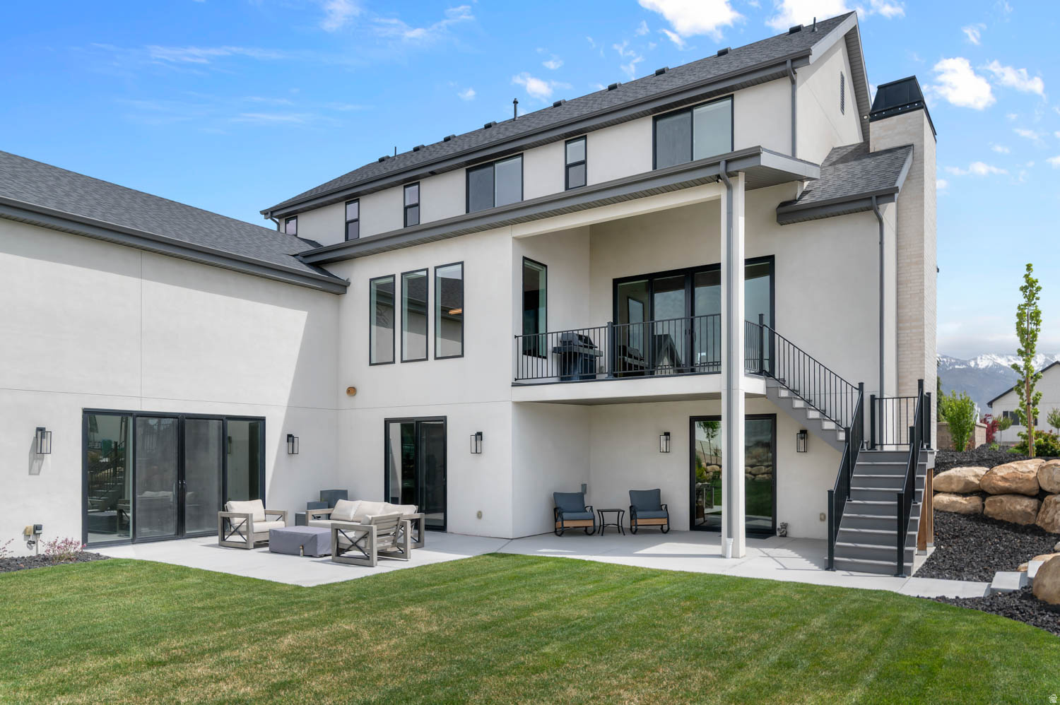 PIONEER HEIGHTS - Residential