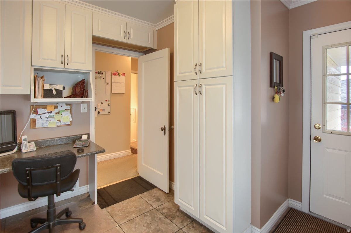 NOB HILL - Residential