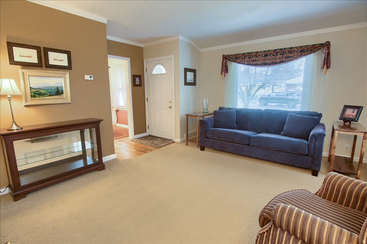 NOB HILL - Residential