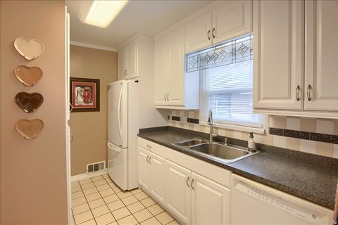 Tiny photo for 1346 E LAKE ST S, Ogden, UT 84401 (MLS # 2140625)