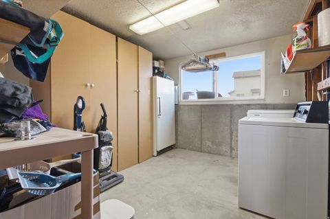 Tiny photo for 1871 N 1225 W, Clinton, UT 84015 (MLS # 2137296)