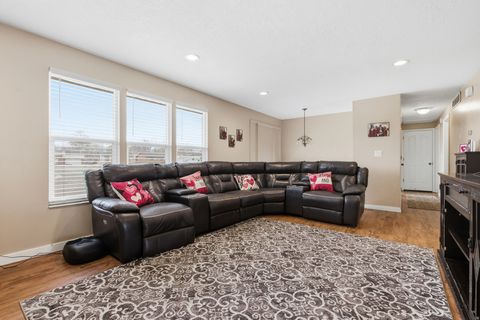 Tiny photo for 1871 N 1225 W, Clinton, UT 84015 (MLS # 2137296)