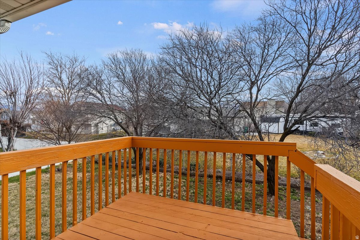 MIDLAND FARMS - Residential