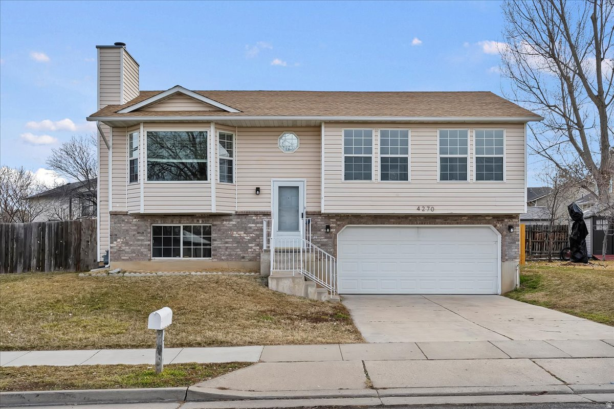 MIDLAND FARMS - Residential