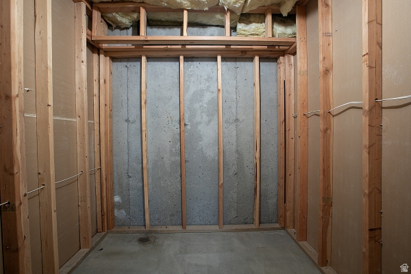 SPRING HOLLOW AT BATEMAN FARM - Residential