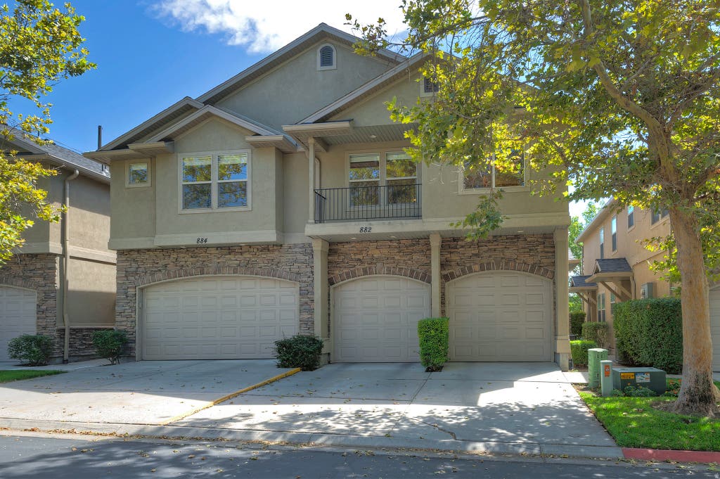 Photo of 880 E RED SAGE LN, Millcreek, UT 84107 (MLS # 2180468)