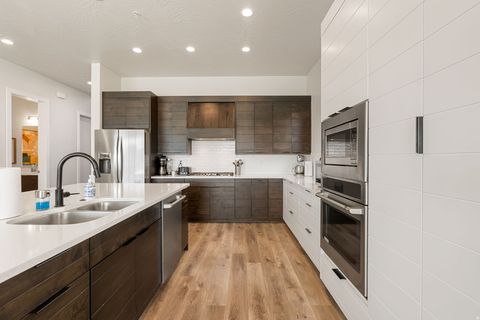 Tiny photo for 2248 N DOUBLE EAGLE LN, Washington, UT 84780 (MLS # 2133804)