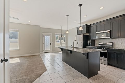Tiny photo for 1721 N 3870 W, Lehi, UT 84043 (MLS # 2154272)