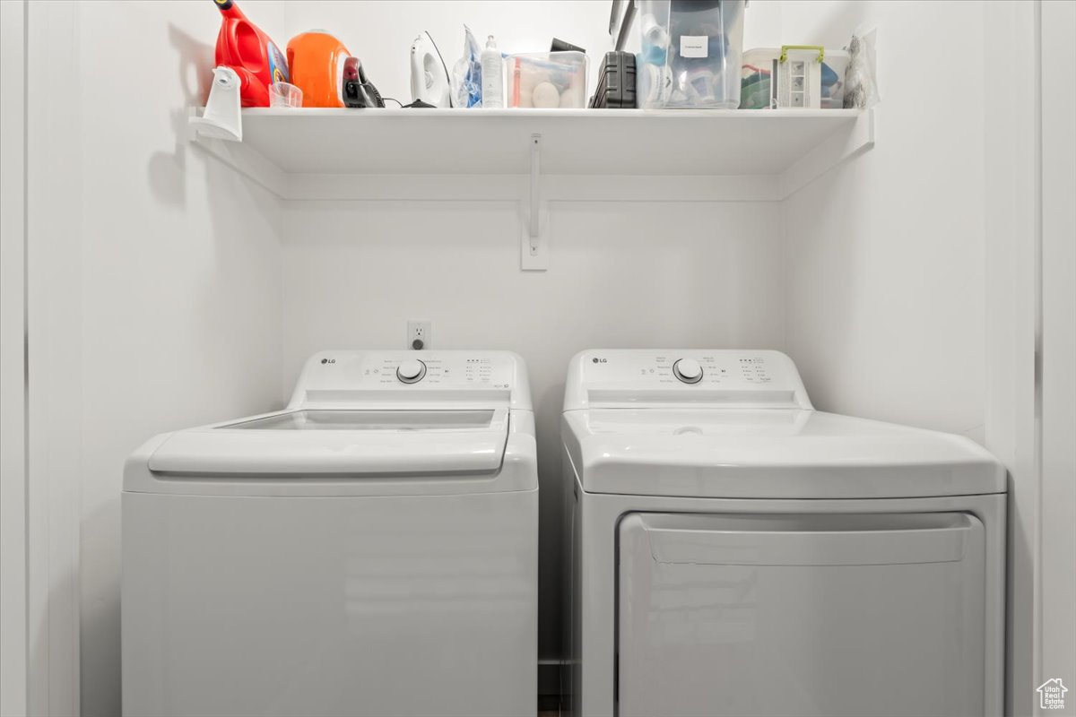 MEADOWBROOK - Residential