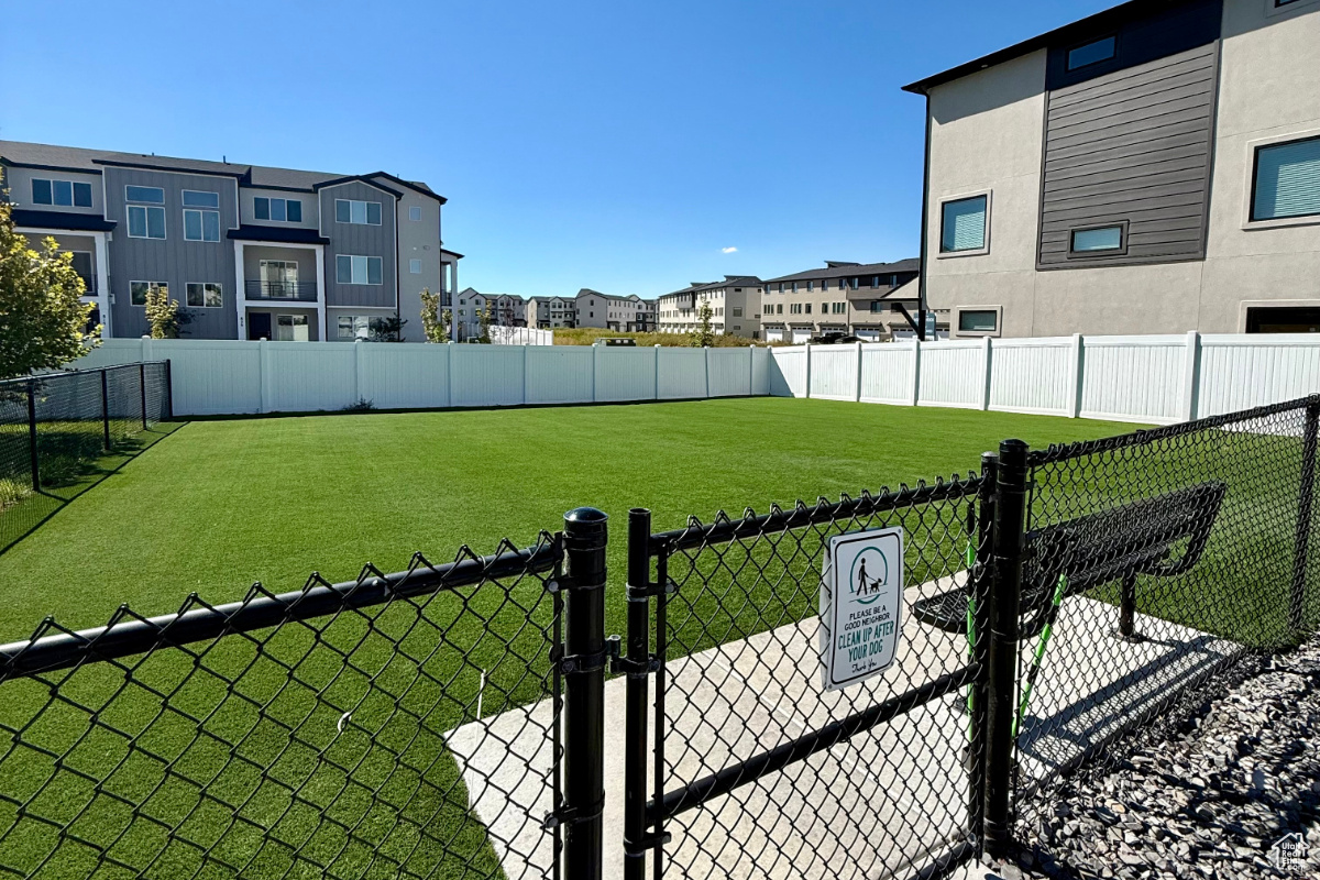 MEADOWBROOK - Residential