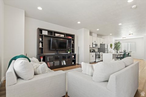 Tiny photo for 468 S 740 W, American Fork, UT 84003 (MLS # 2113895)
