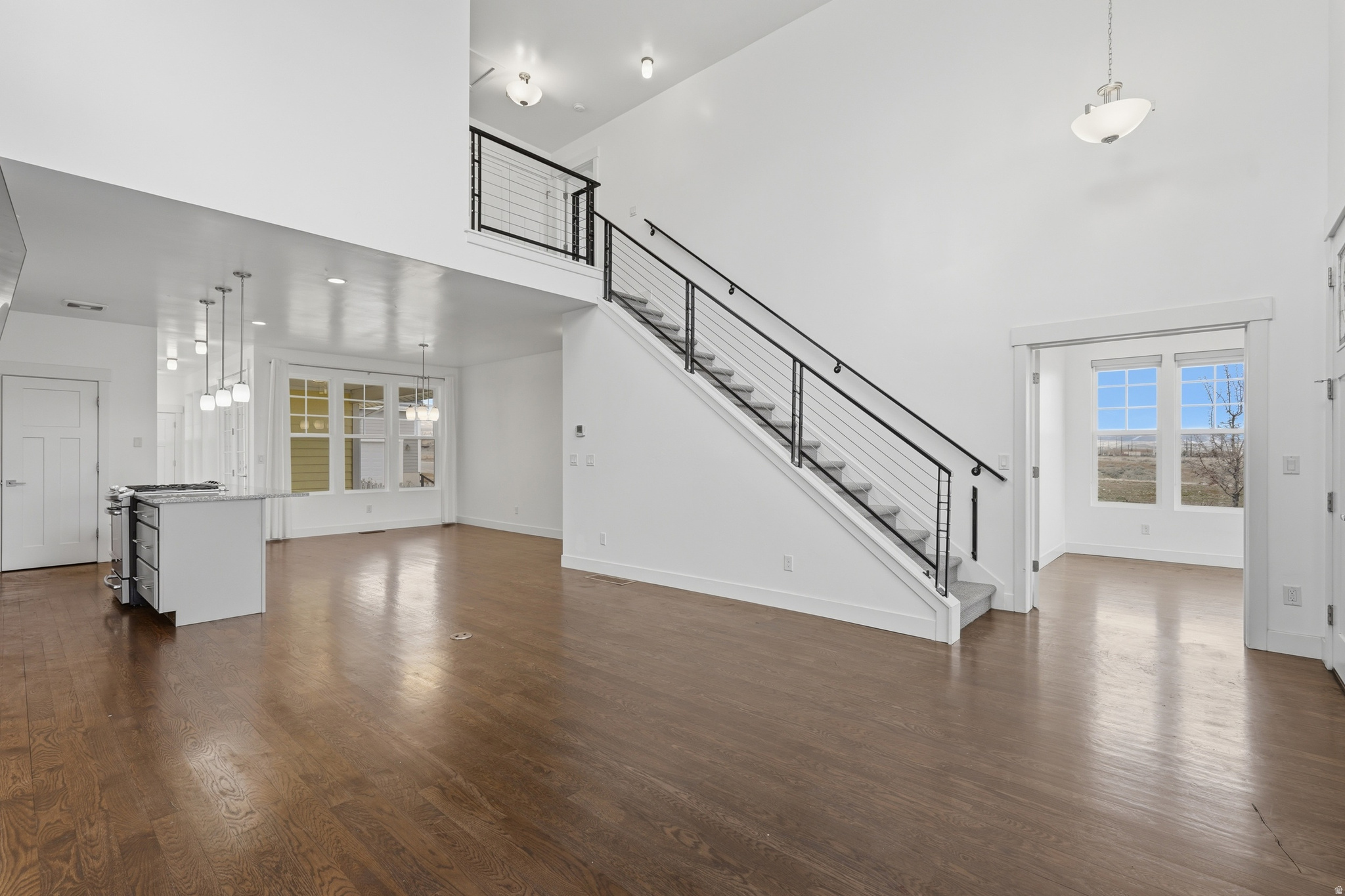 DAYBREAK - Residential