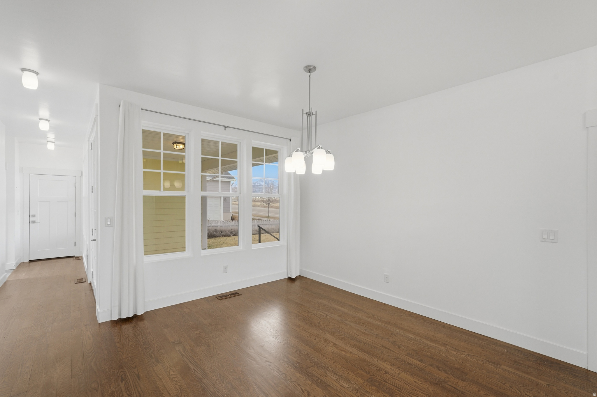 DAYBREAK - Residential