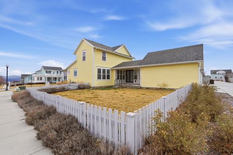 Tiny photo for 10328 S YELLOW KNIFE WAY, South Jordan, UT 84009 (MLS # 2141648)