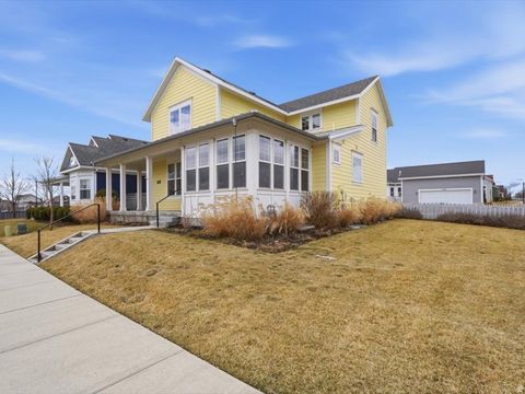 Tiny photo for 10328 S YELLOW KNIFE WAY, South Jordan, UT 84009 (MLS # 2141648)