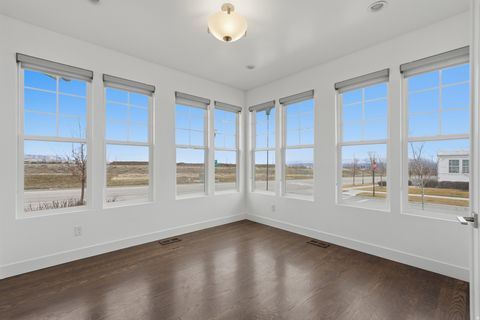Tiny photo for 10328 S YELLOW KNIFE WAY, South Jordan, UT 84009 (MLS # 2141648)