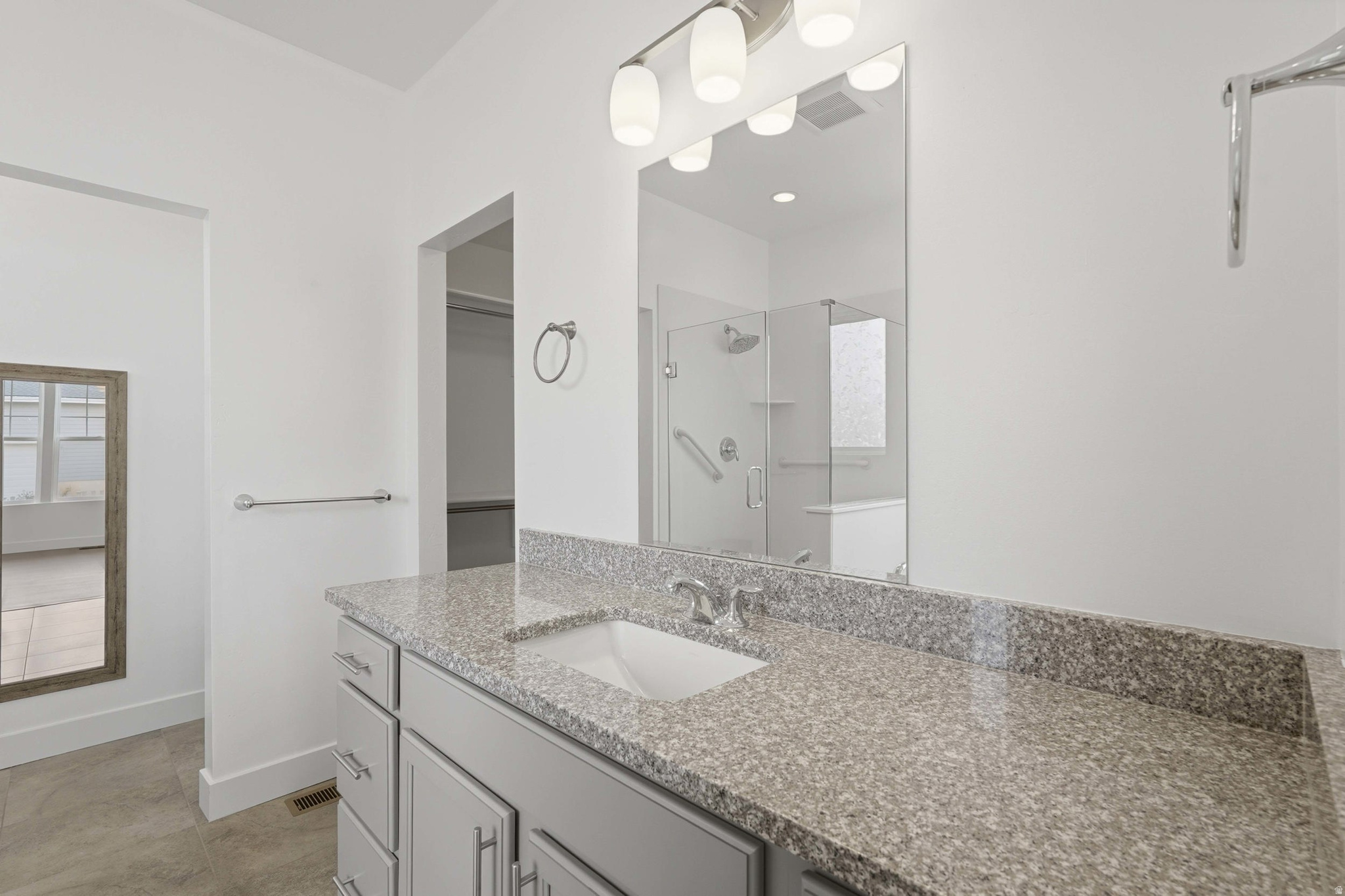 DAYBREAK - Residential