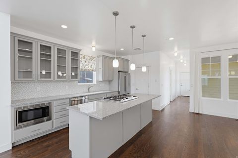 Tiny photo for 10328 S YELLOW KNIFE WAY, South Jordan, UT 84009 (MLS # 2141648)