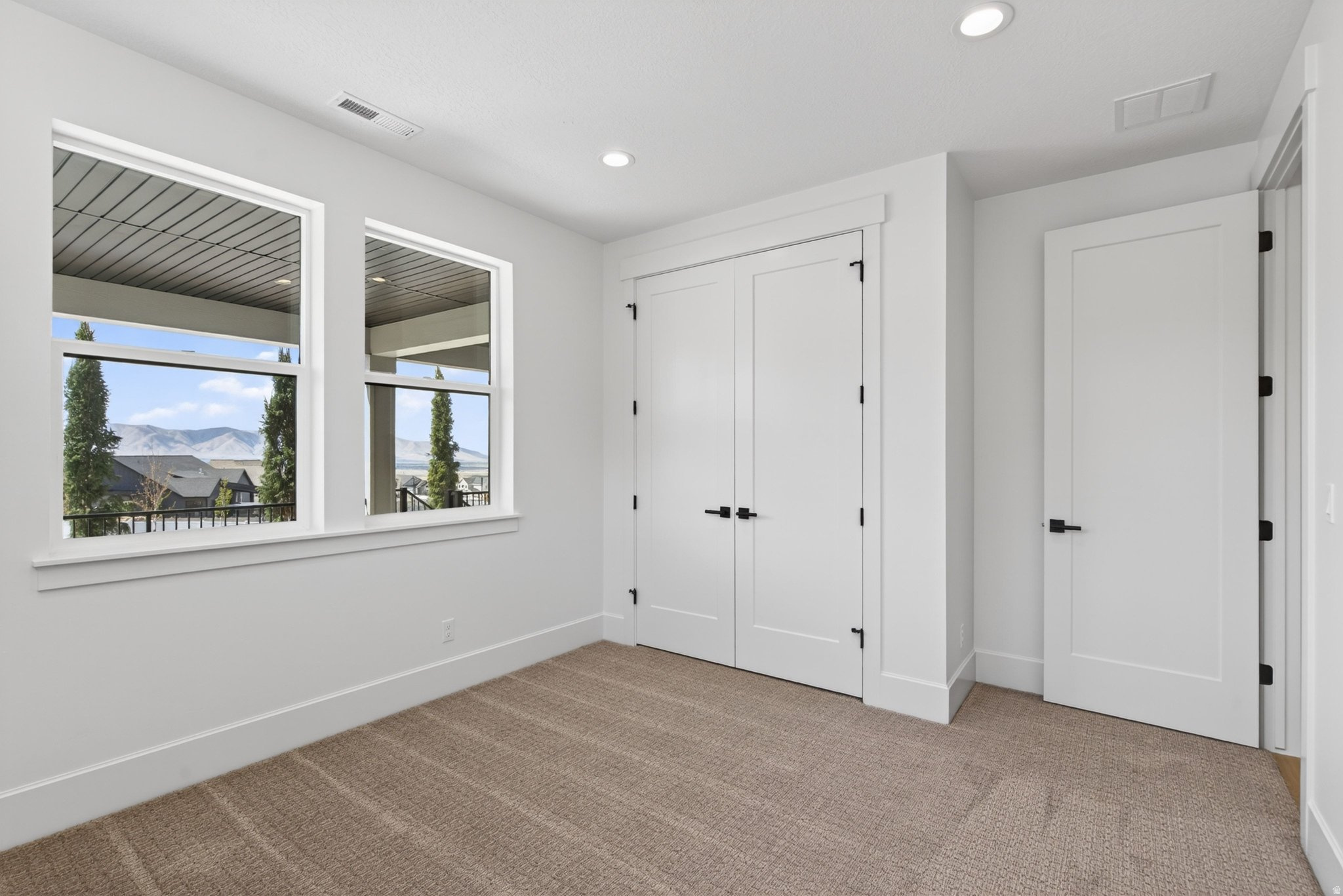 RIDGEVIEW ESTATES - Residential