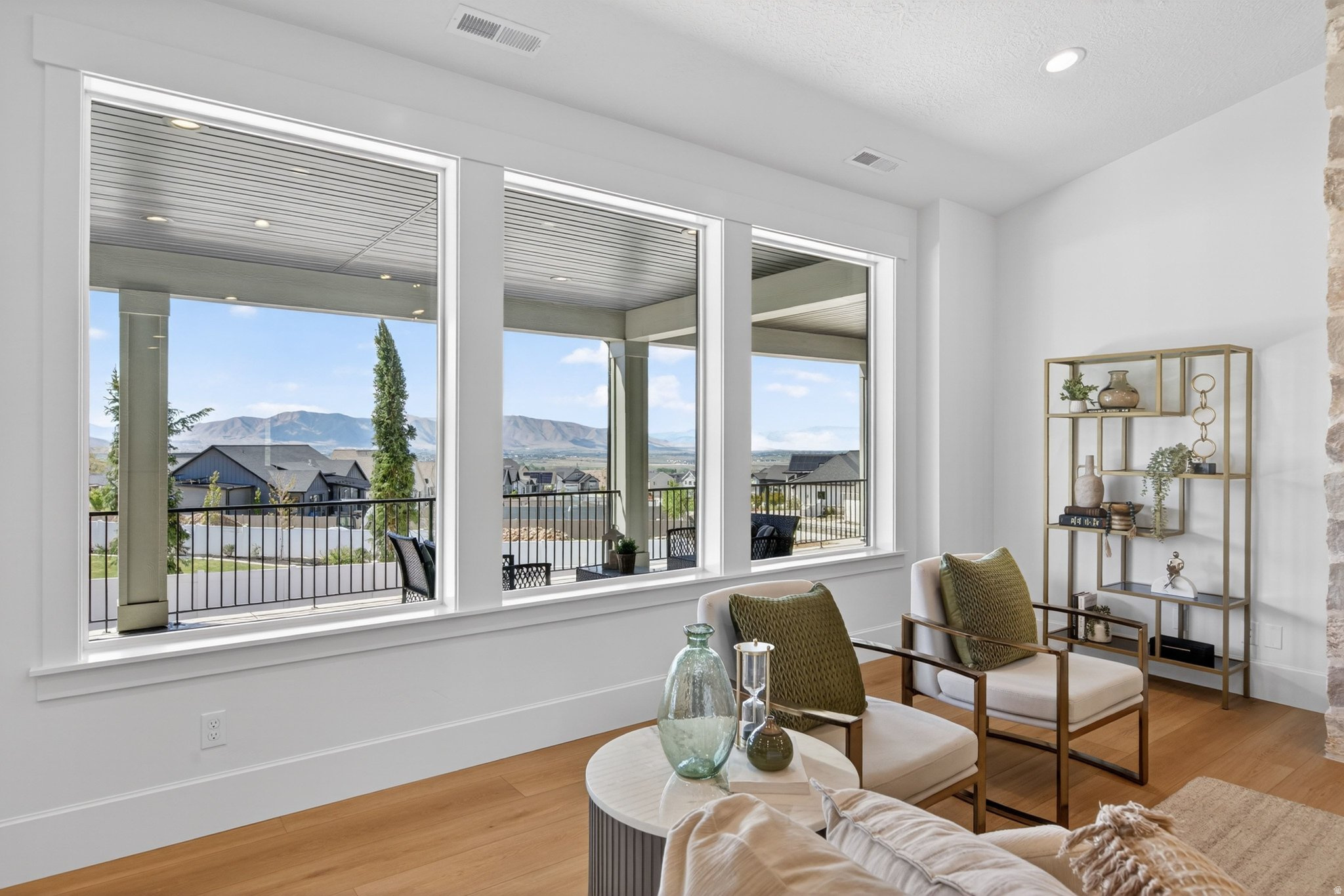 RIDGEVIEW ESTATES - Residential