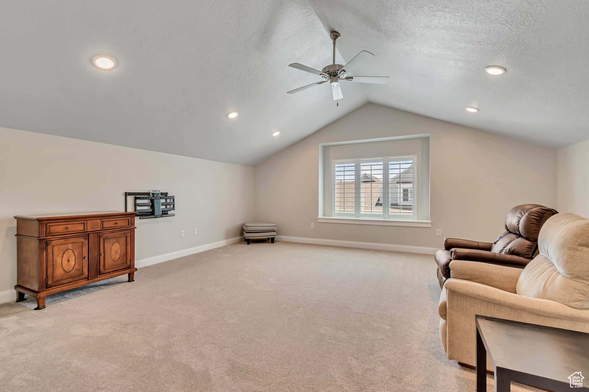 Saratoga Springs, Utah 84045, United States, 3 Bedrooms Bedrooms, ,3 BathroomsBathrooms,Residential,Active,167445