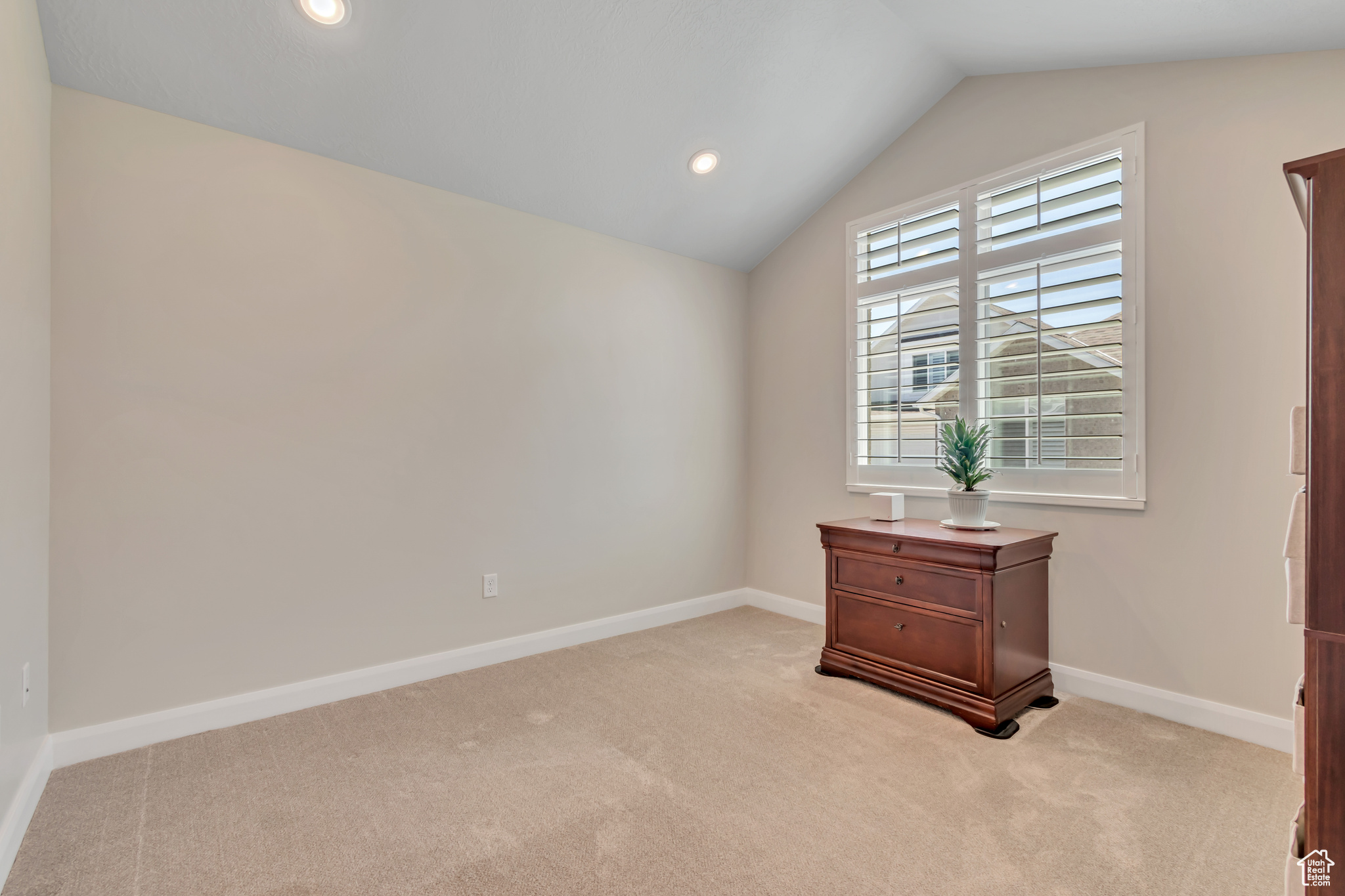 Saratoga Springs, Utah 84045, United States, 3 Bedrooms Bedrooms, ,3 BathroomsBathrooms,Residential,Active,167445