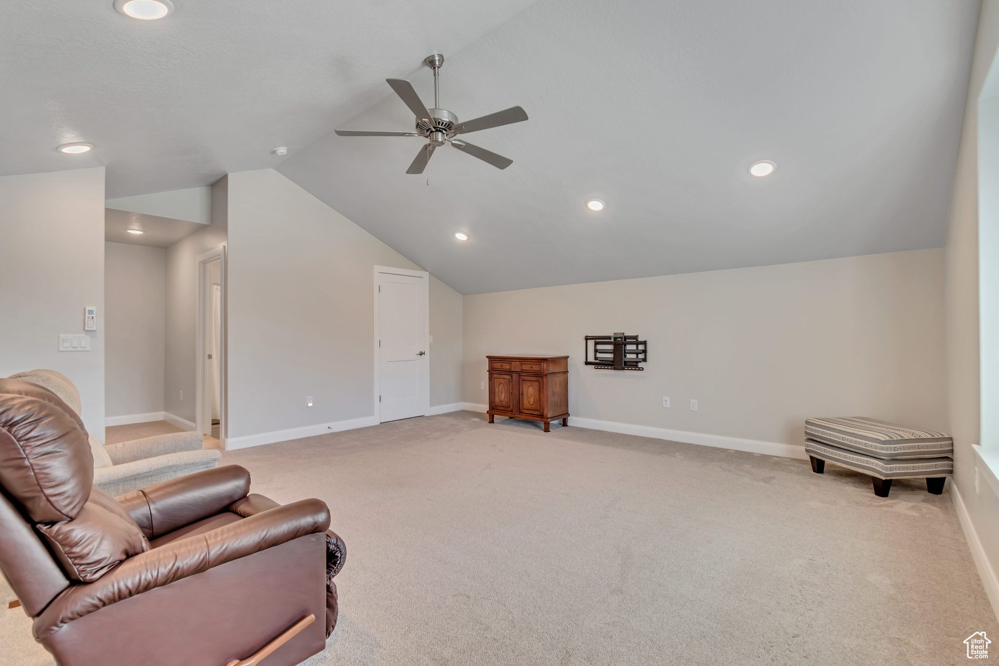 Saratoga Springs, Utah 84045, United States, 3 Bedrooms Bedrooms, ,3 BathroomsBathrooms,Residential,Active,167445