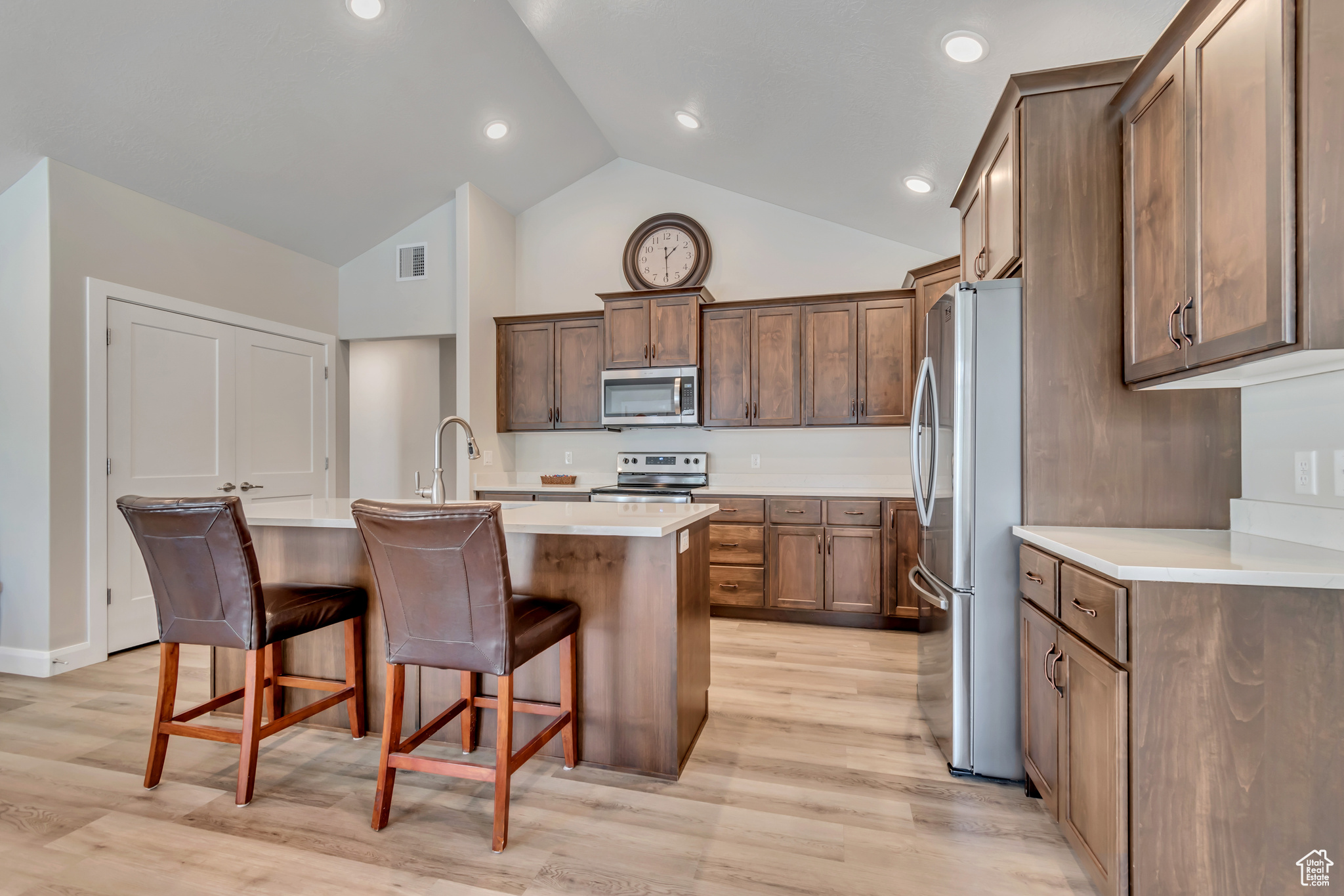 Saratoga Springs, Utah 84045, United States, 3 Bedrooms Bedrooms, ,3 BathroomsBathrooms,Residential,Active,167445