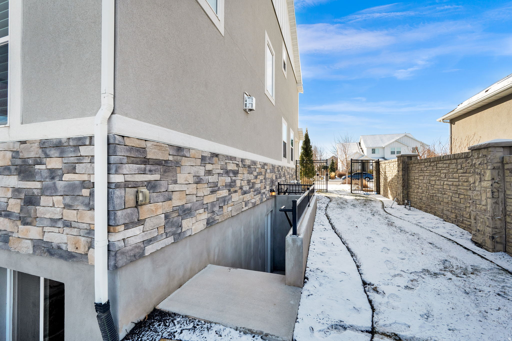 PEARL COVE - Residential