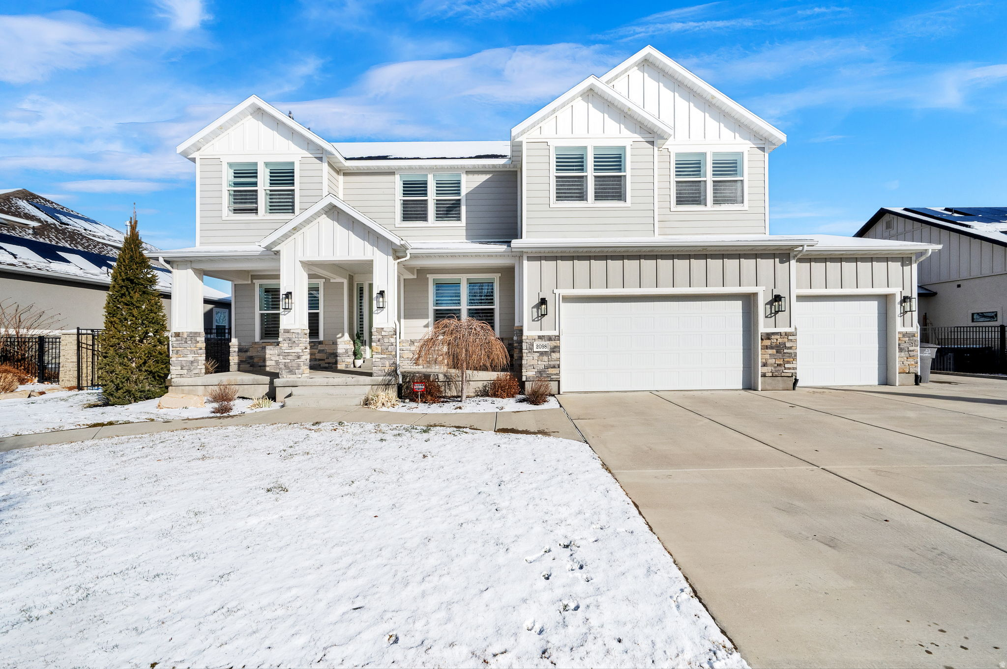 2098 W NICHOLAS FARM LN S