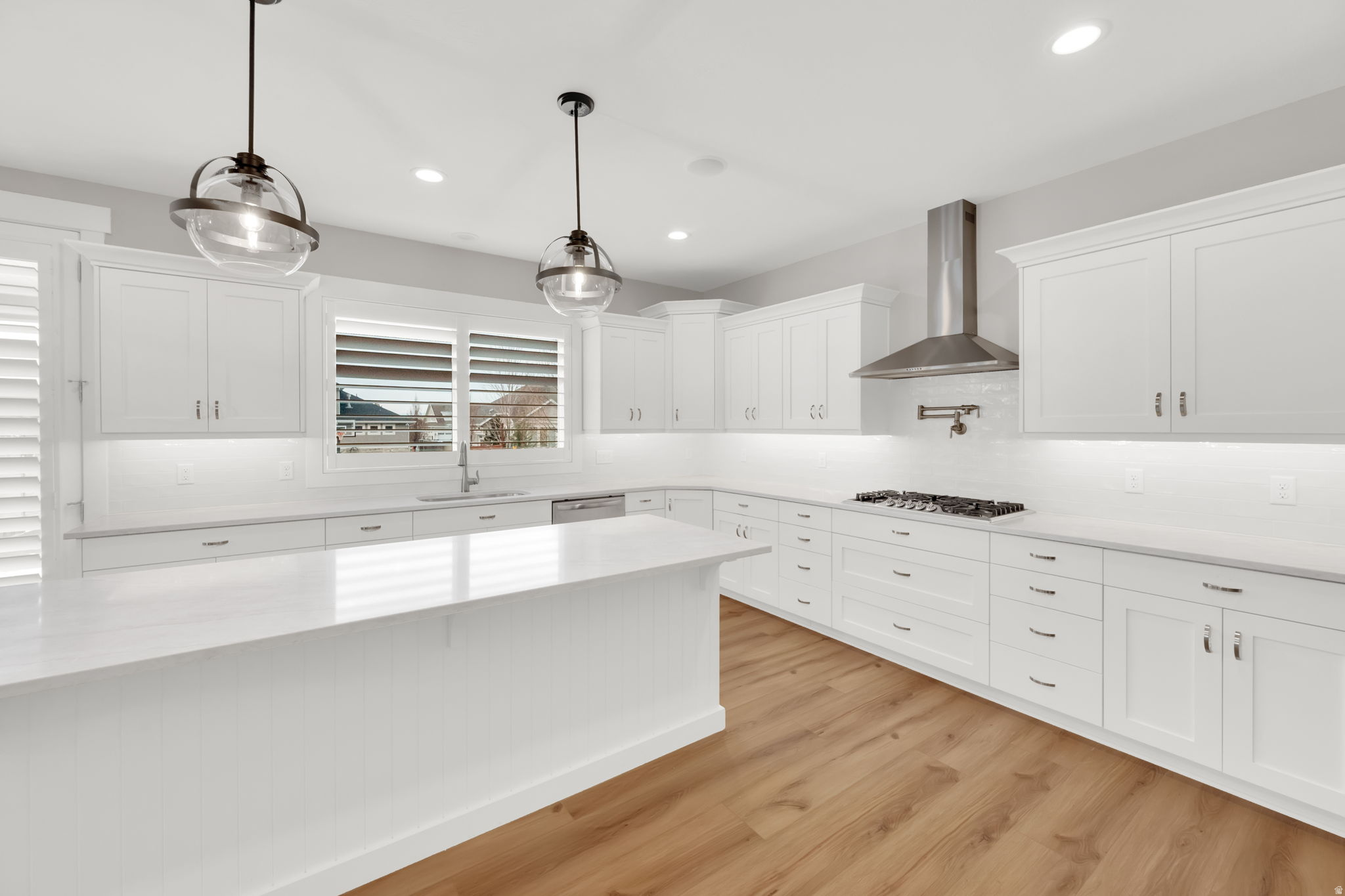 PEARL COVE - Residential