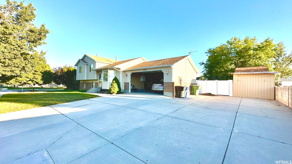Photo of 5197 W ECLIPSE DR, West Jordan, UT 84081 (MLS # 2183582)