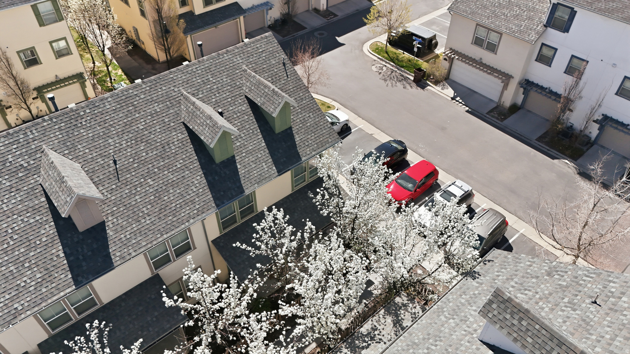 HIGHLAND GARDENS - Residential