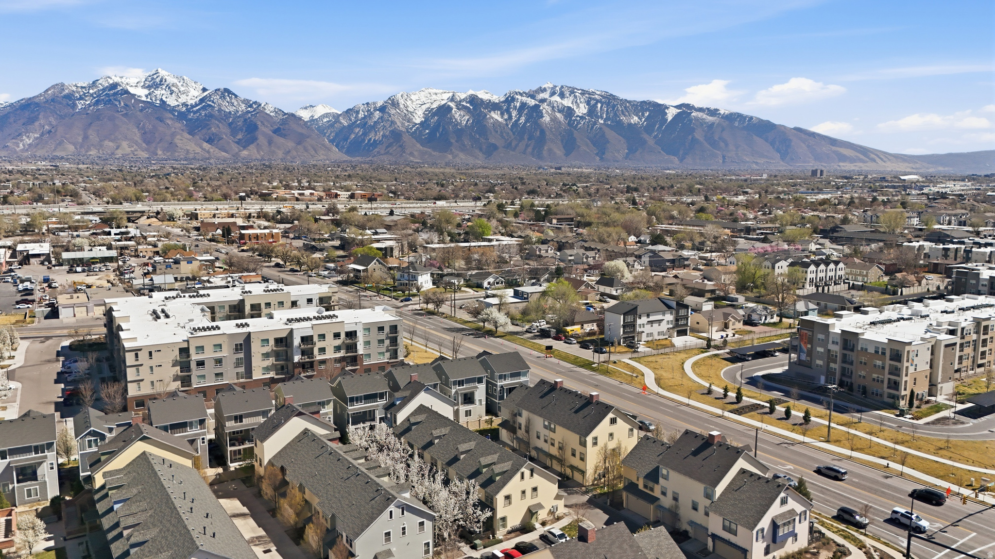 HIGHLAND GARDENS - Residential