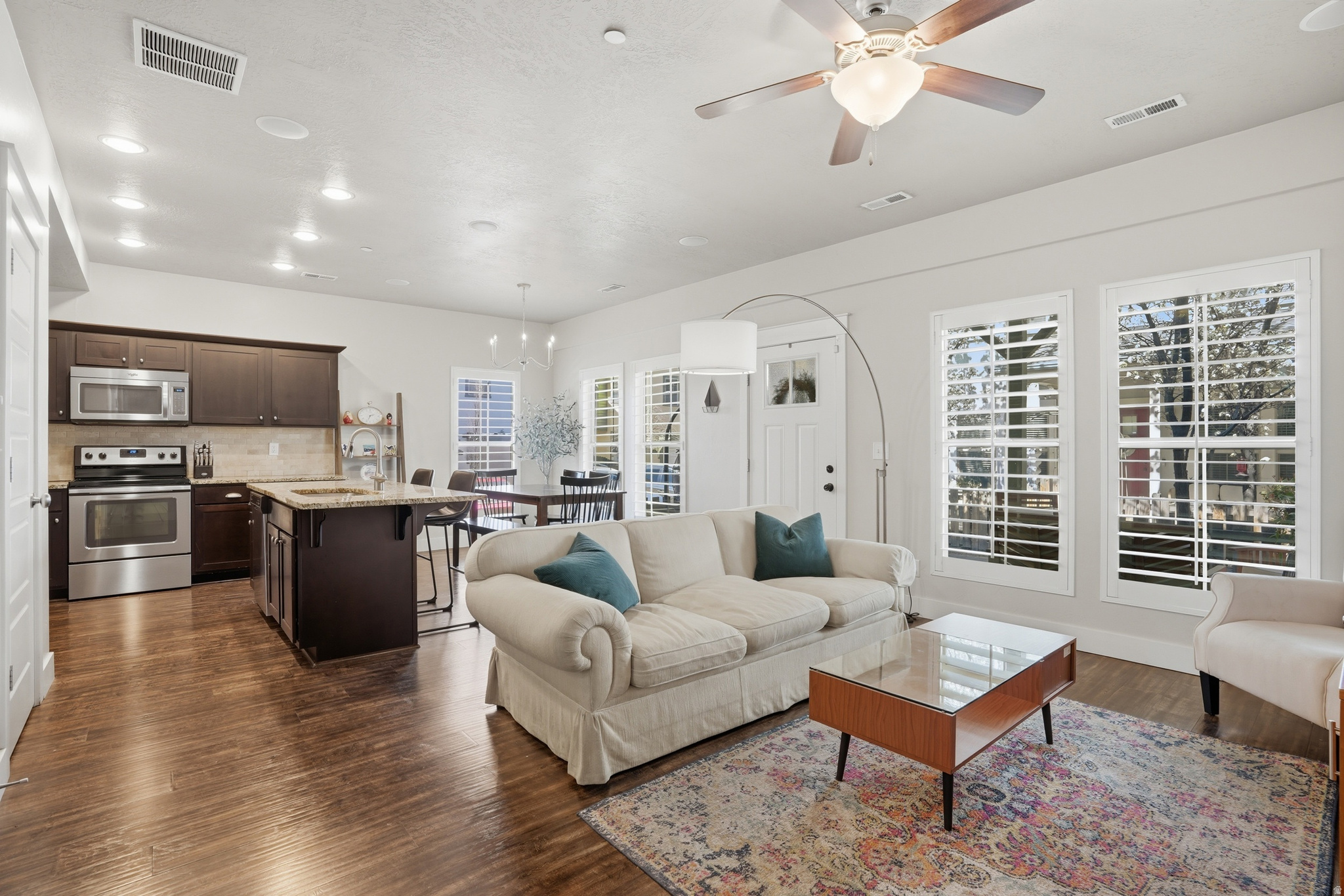 HIGHLAND GARDENS - Residential