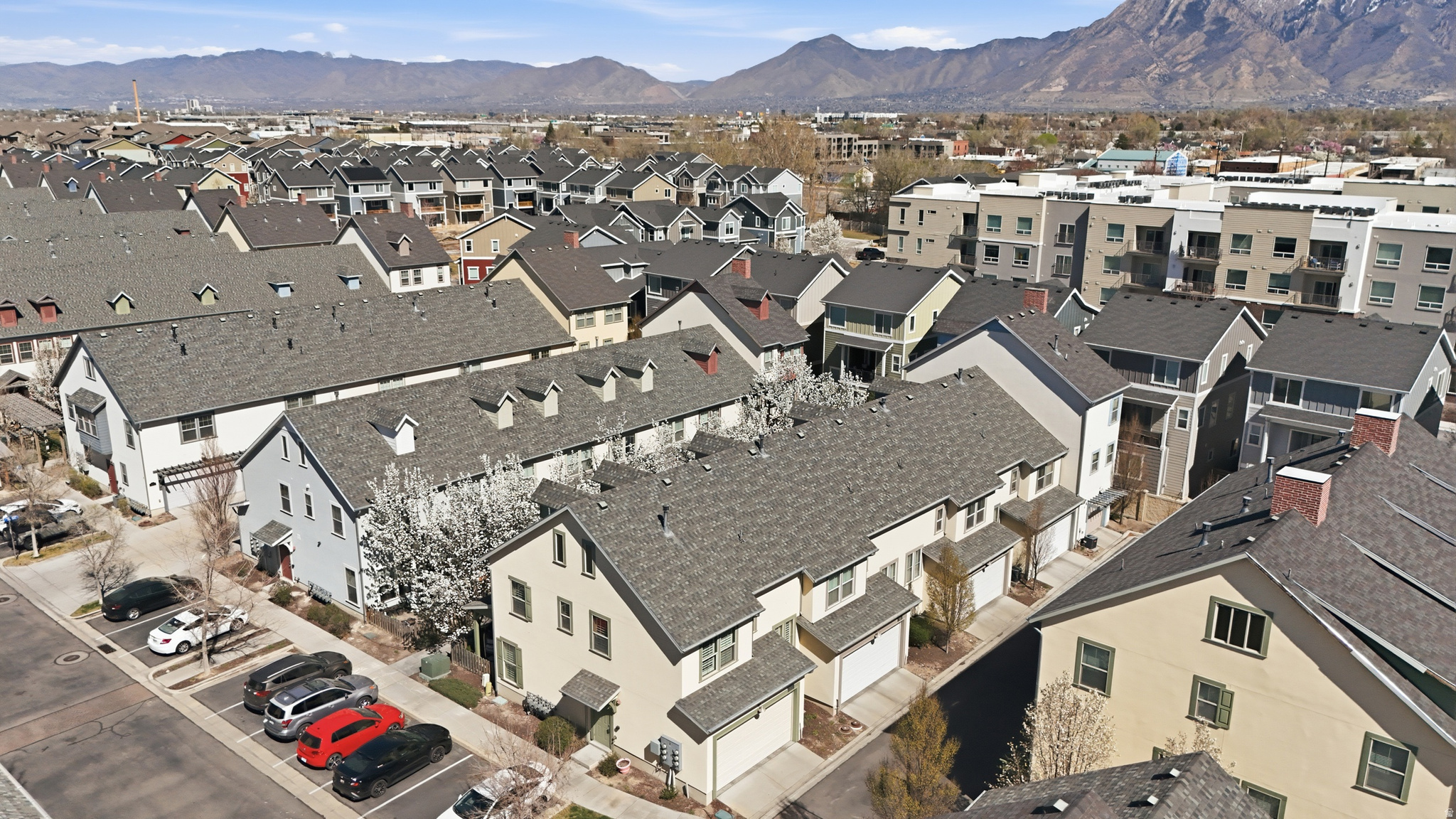 HIGHLAND GARDENS - Residential