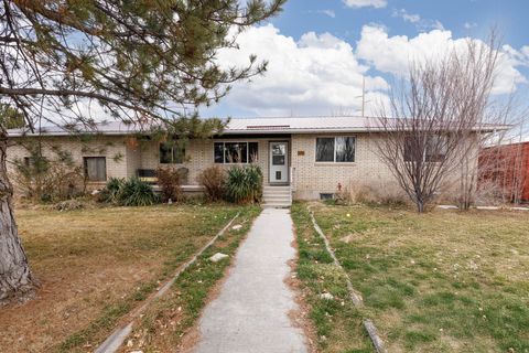 Photo of 550 W 285 N, Salina, UT 84654 (MLS # 2139591)
