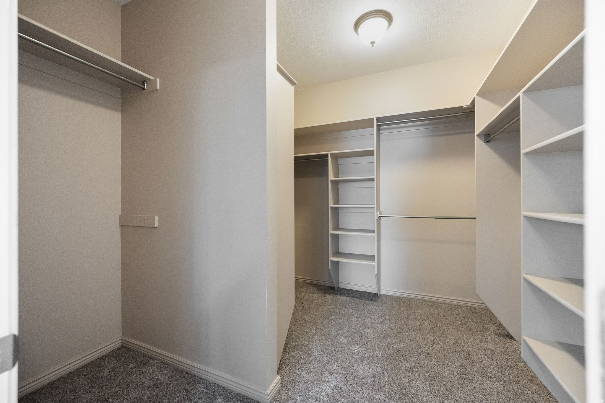 MT AIREY AT RED HAWK RANCH R1-N2627 - Residential