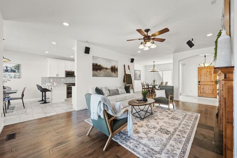 Tiny photo for 9225 N MOUNT AIREY DR, Eagle Mountain, UT 84005 (MLS # 2135338)