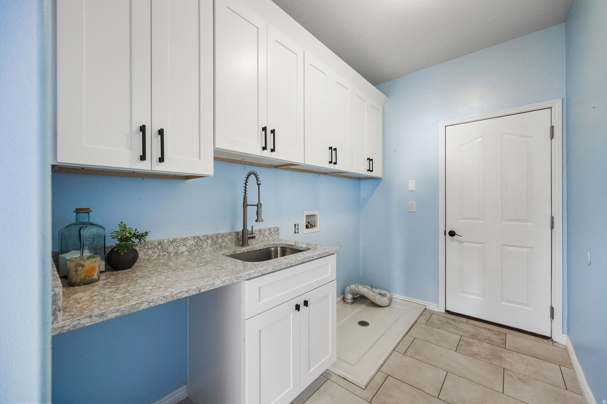 MT AIREY AT RED HAWK RANCH R1-N2627 - Residential